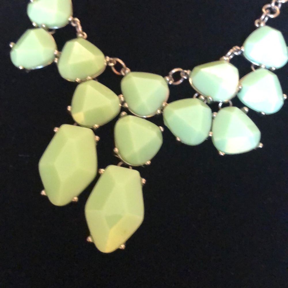 MINT statement necklace - Picture 2 of 2